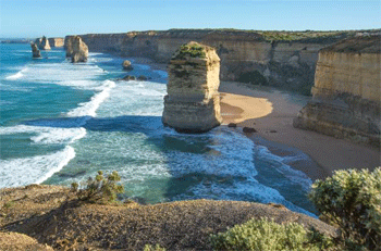   The Great Ocean road scenic highway route |    Photo:  Tourism Victoria