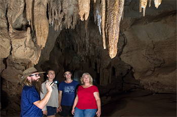 Cutta Cutta Caves in Katherine Australia | Credits Parks Australia