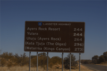 Lasseter Highway Uluru | Credits MHutchinson